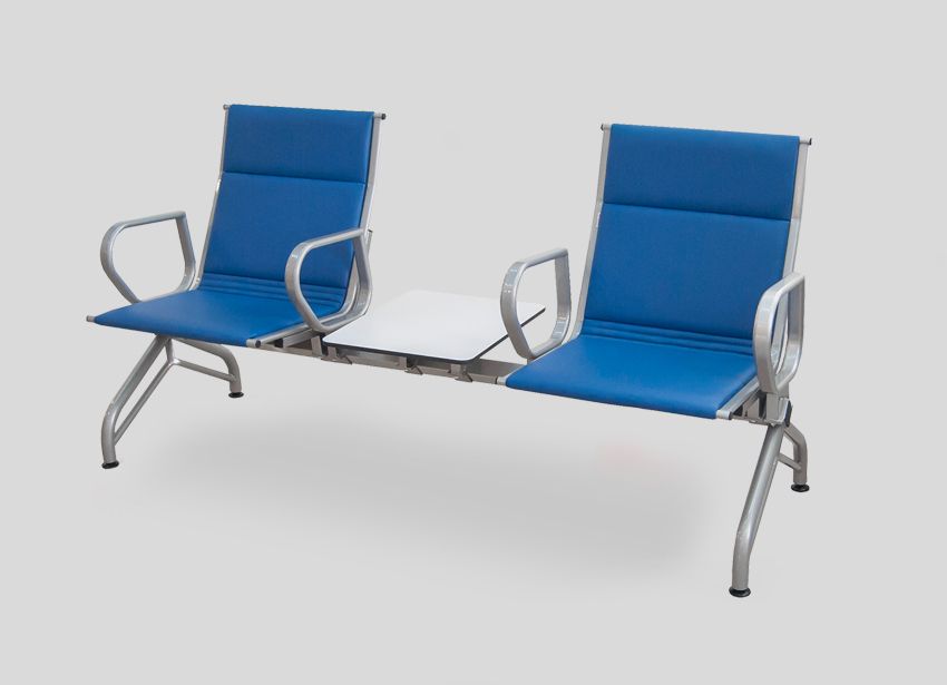 Многоместная секция Aero со столиком